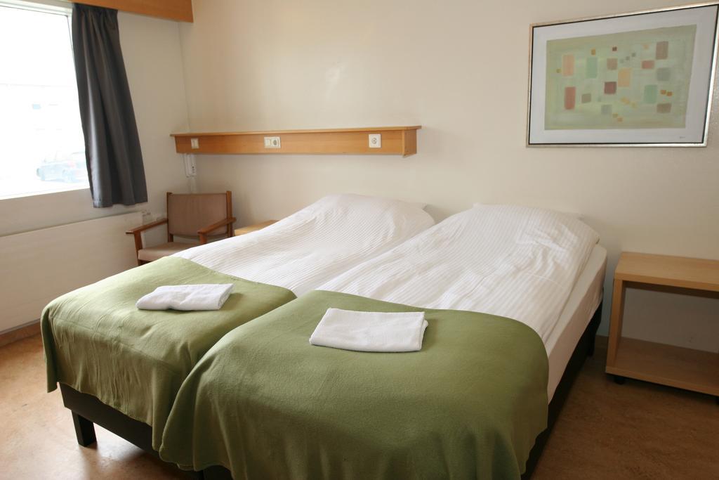 Akranes Guesthouse - Staywest エクステリア 写真